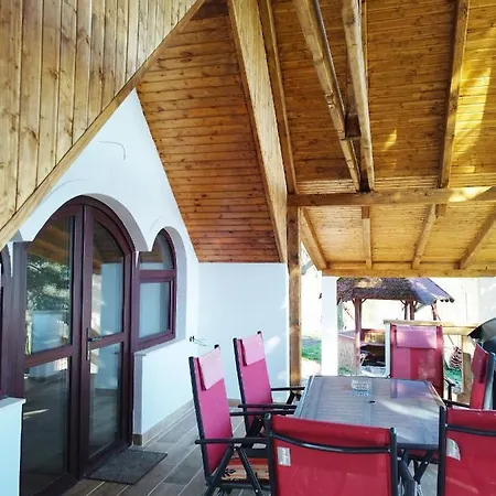 Klara Vendeghaz Holiday home
